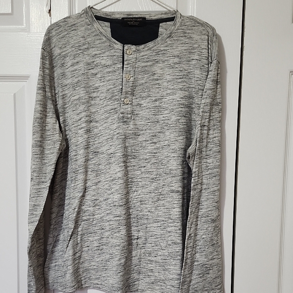 Banana Republic Other - Banana Republic Heathered Gray Long Sleeve Henley